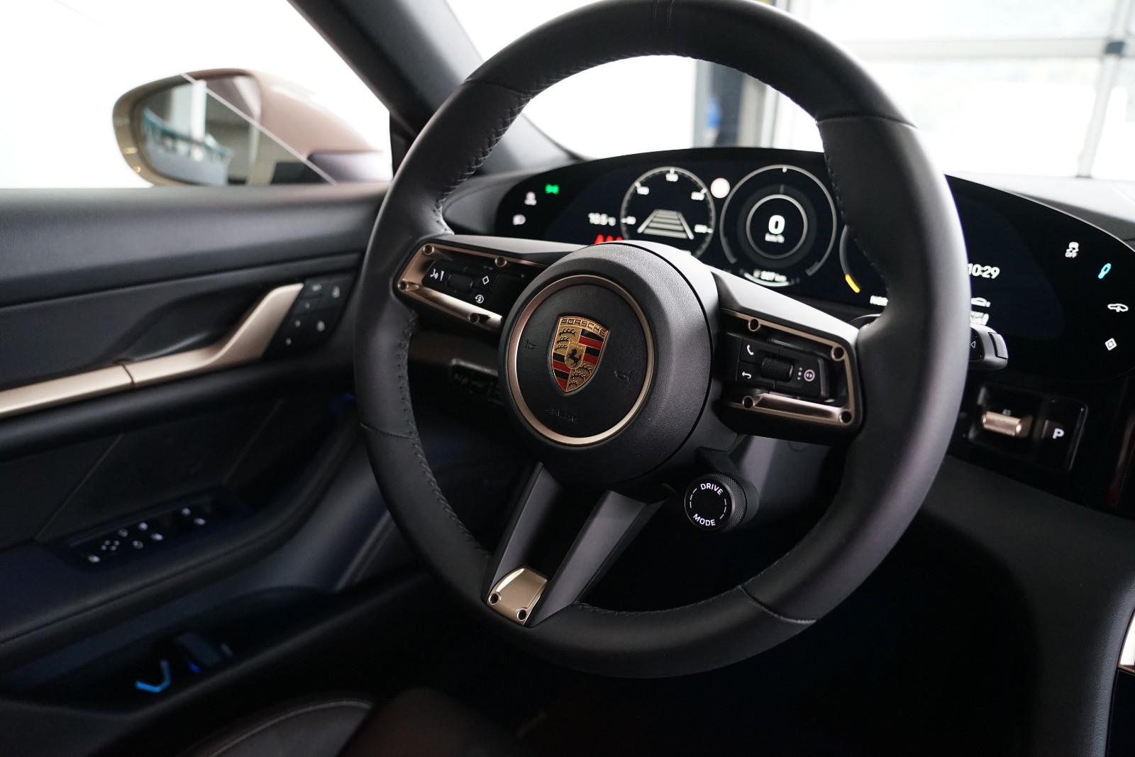Hovedbilde av Porsche Taycan Cross Turismo 2023
