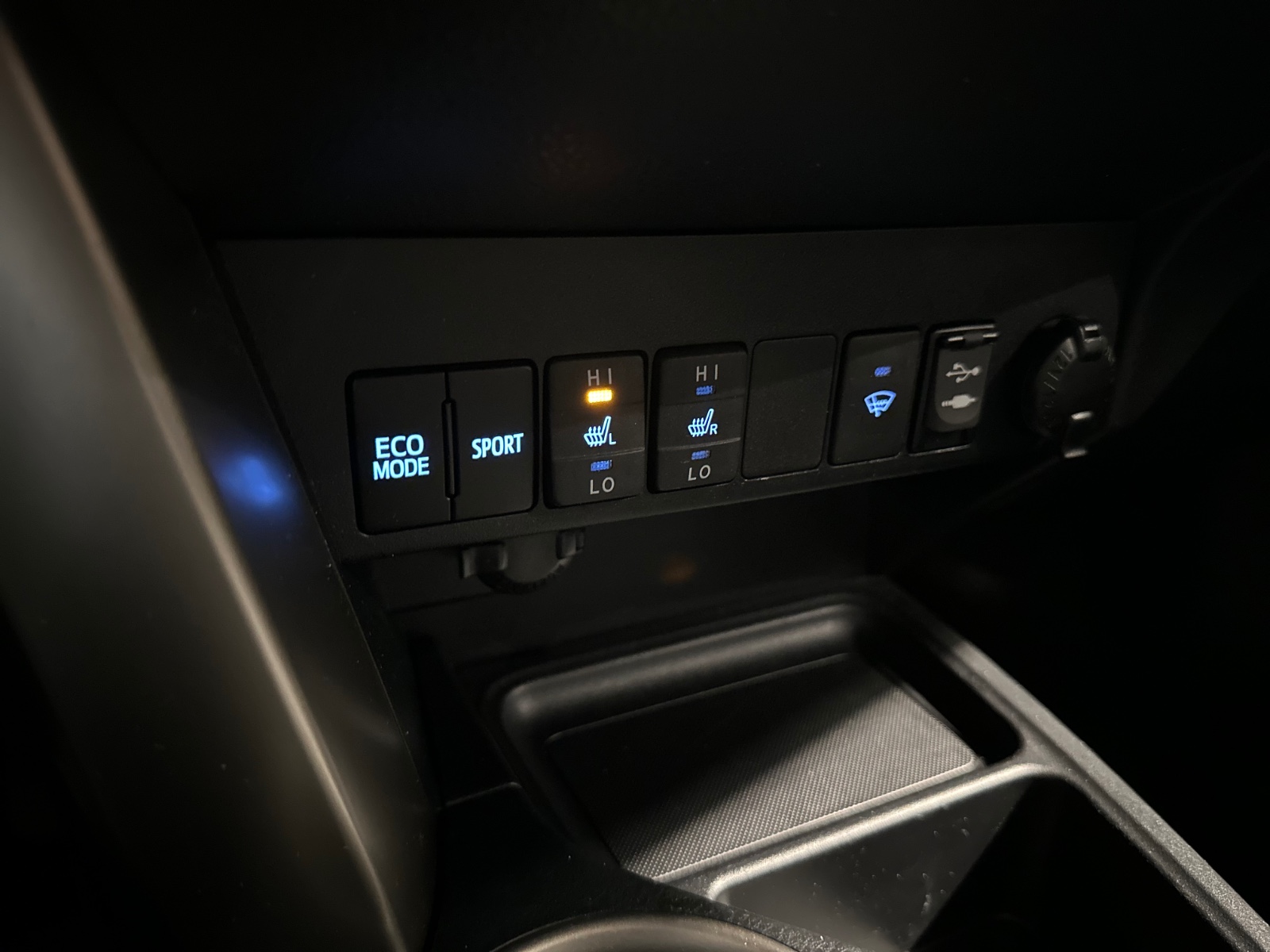 Hovedbilde av Toyota RAV4 2014