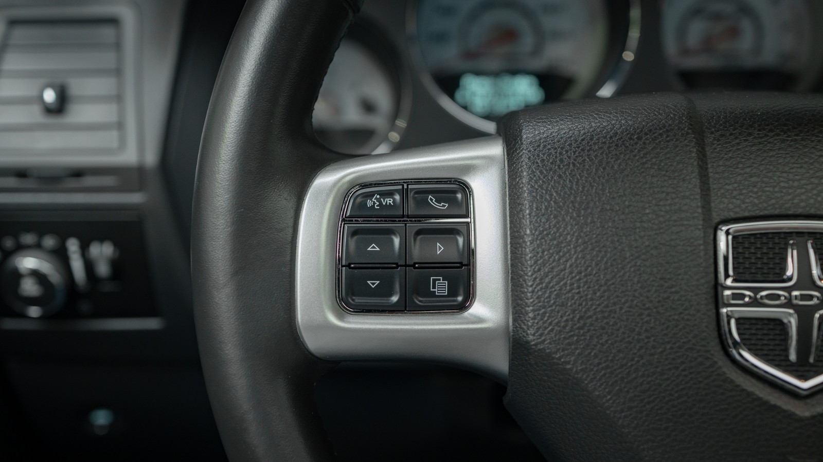 Hovedbilde av Dodge Challenger 2011