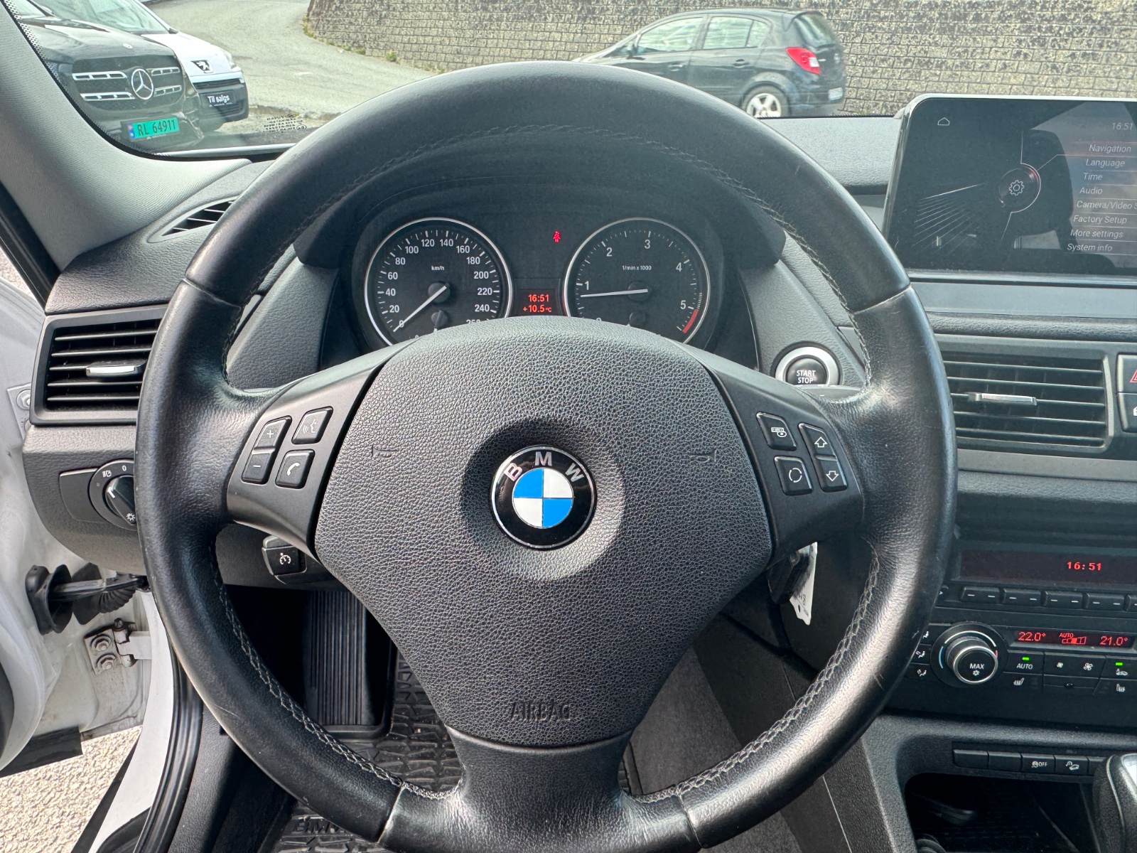 Hovedbilde av BMW X1 2011