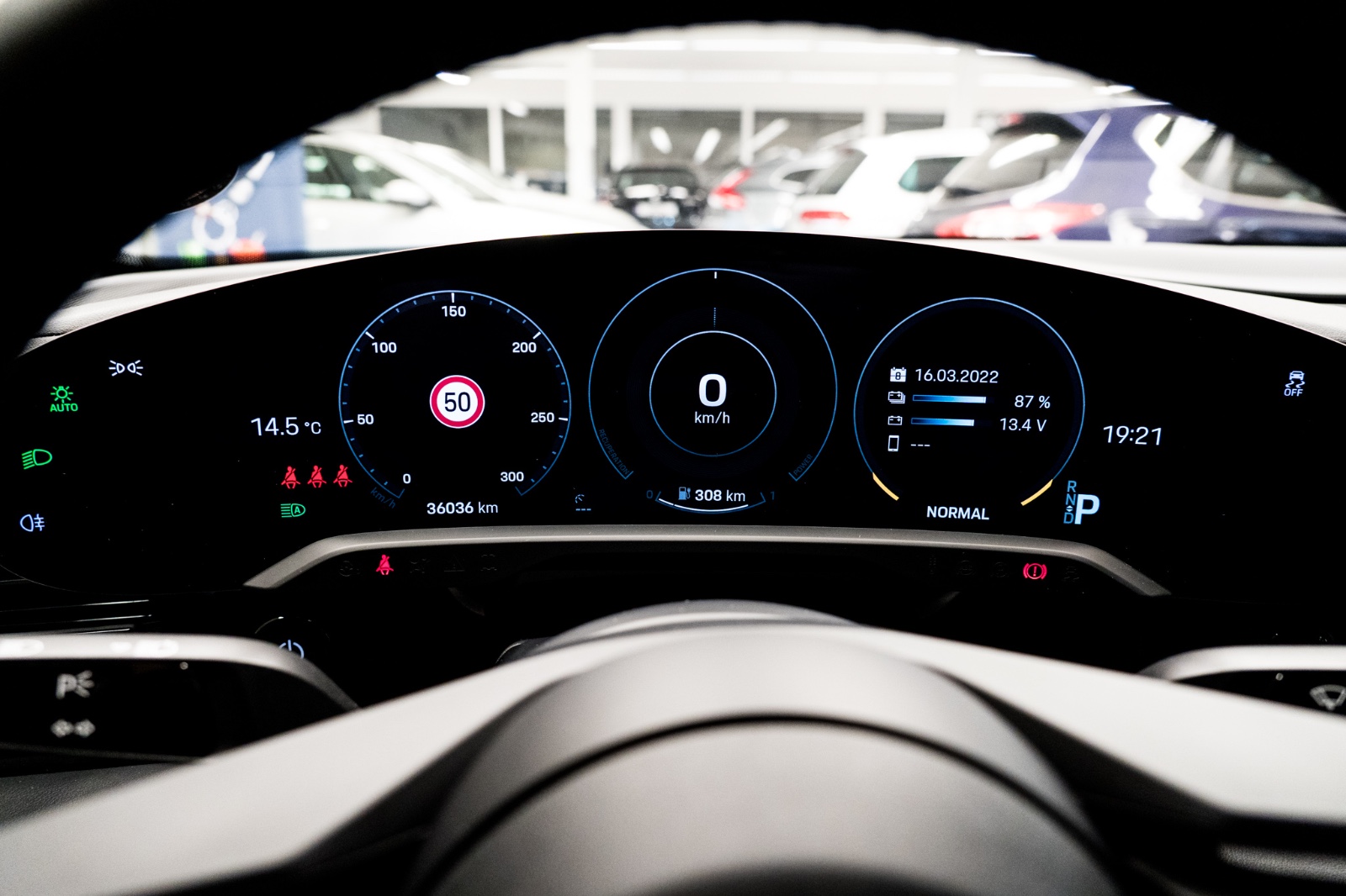 Hovedbilde av Porsche Taycan 2020