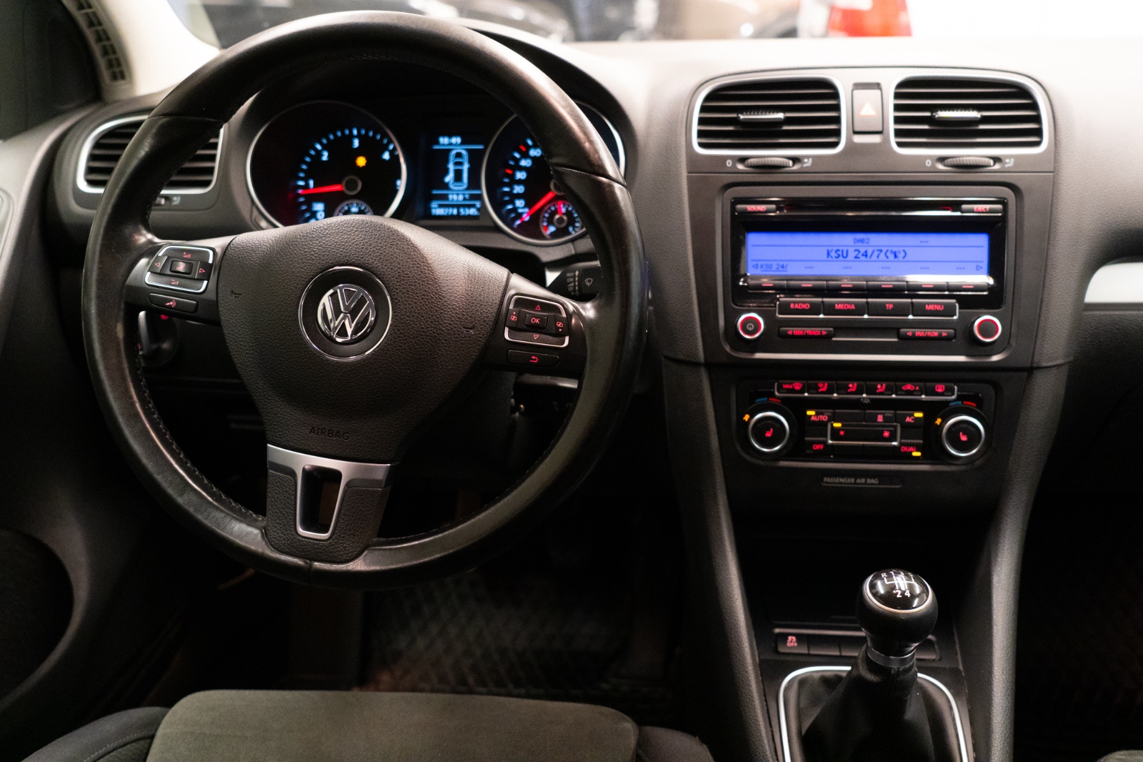 Hovedbilde av Volkswagen Golf 2011