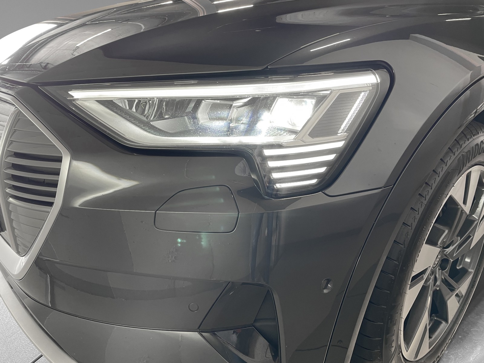 Hovedbilde av Audi e-tron 2019