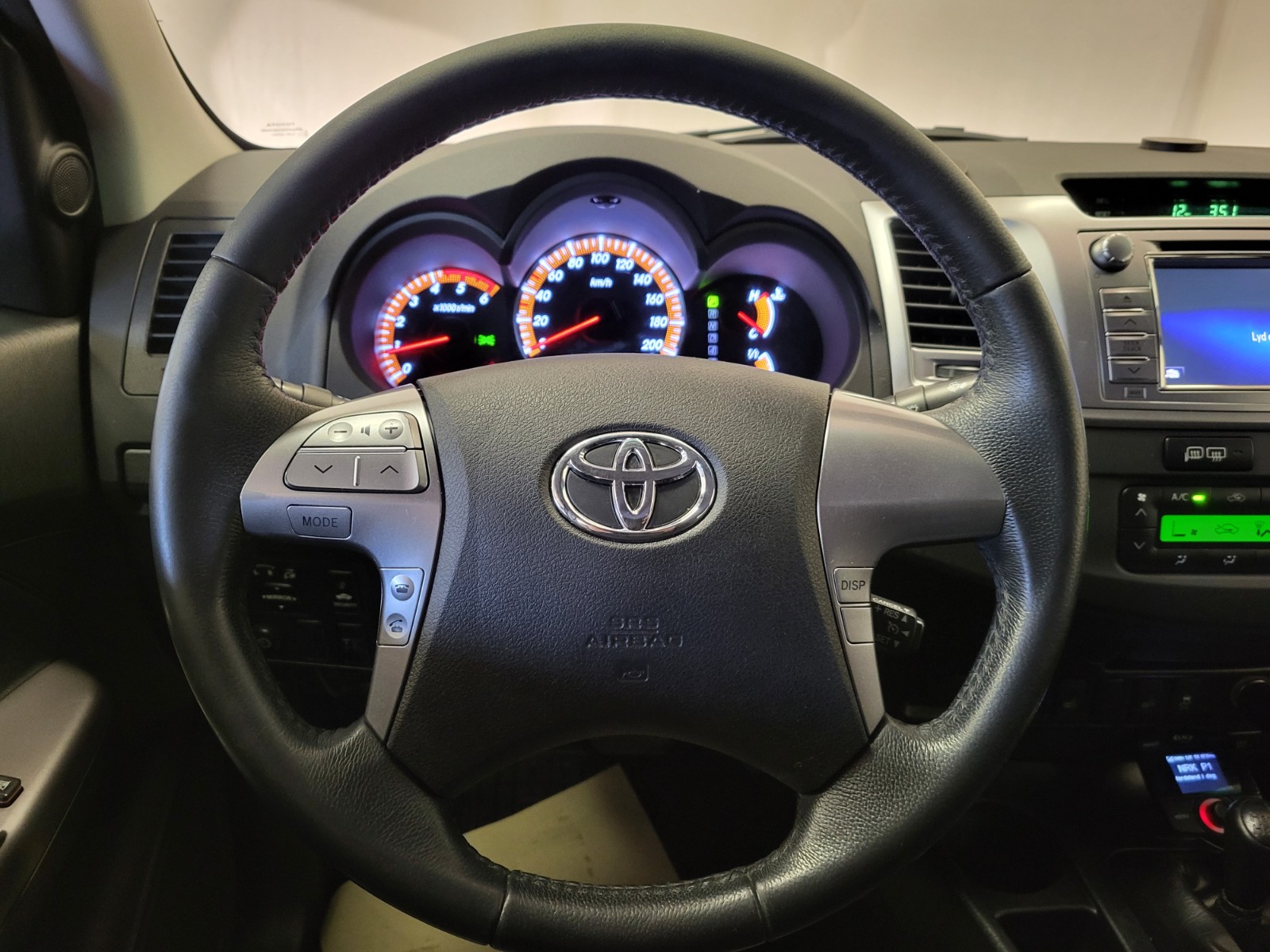 Hovedbilde av Toyota HiLux 2014