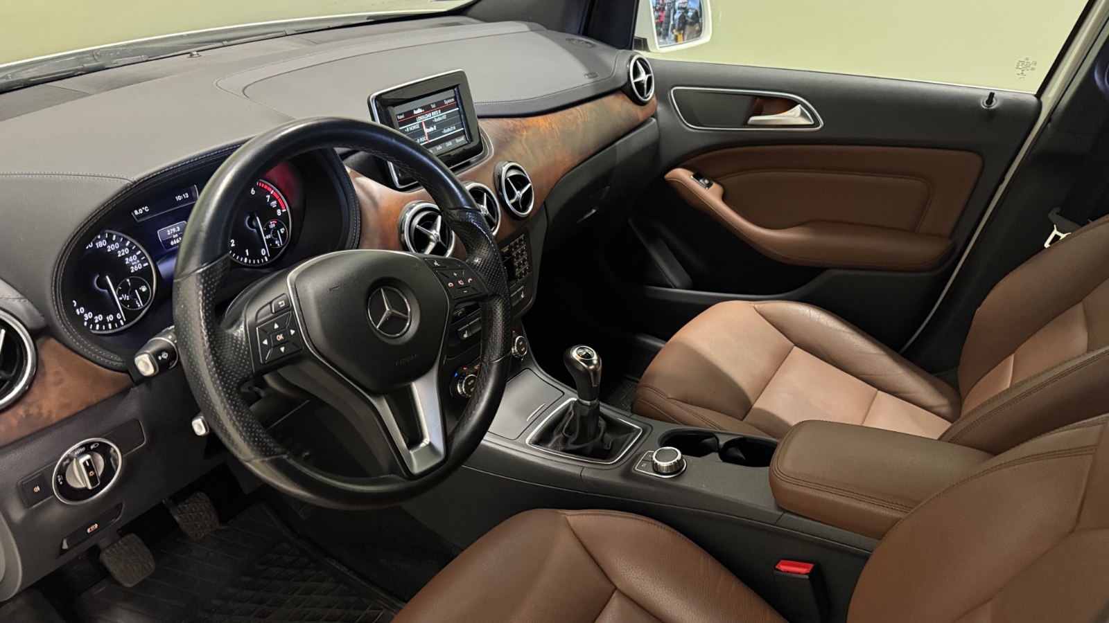 Hovedbilde av Mercedes-Benz B-Klasse 2015