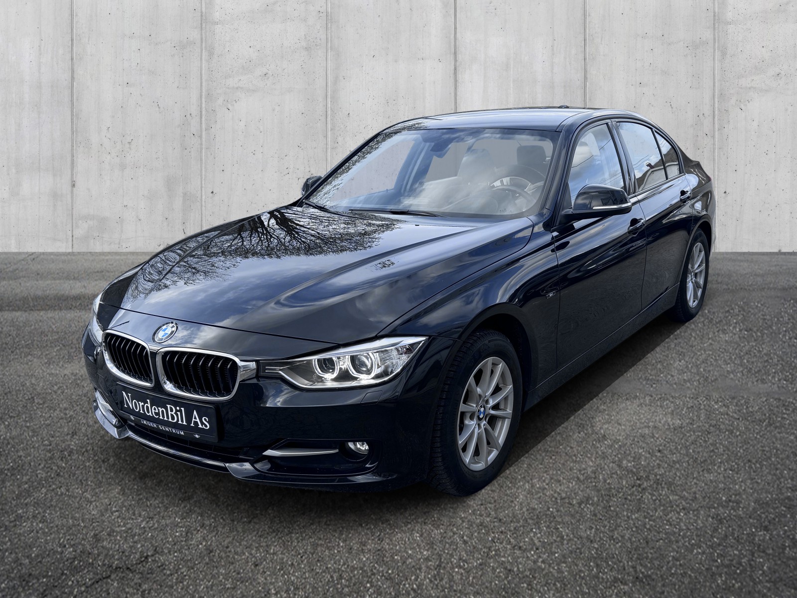 Bilde av 'BMW 3-serie 2013'