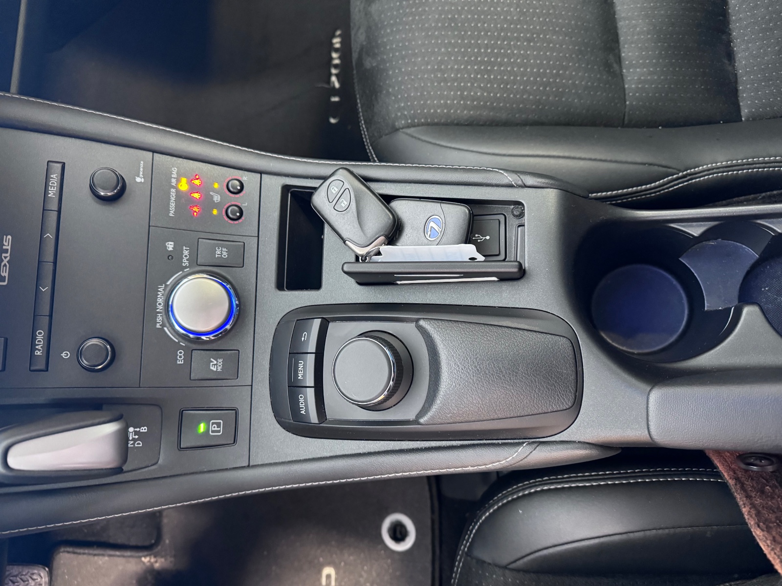 Hovedbilde av Lexus CT200h 2015