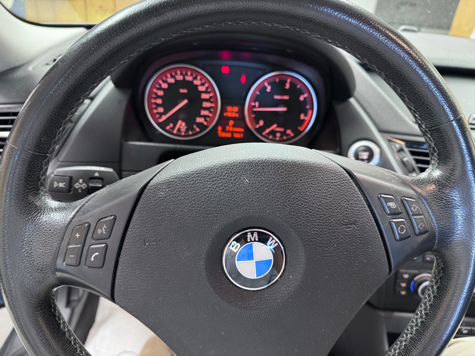 Hovedbilde av BMW X1 2013