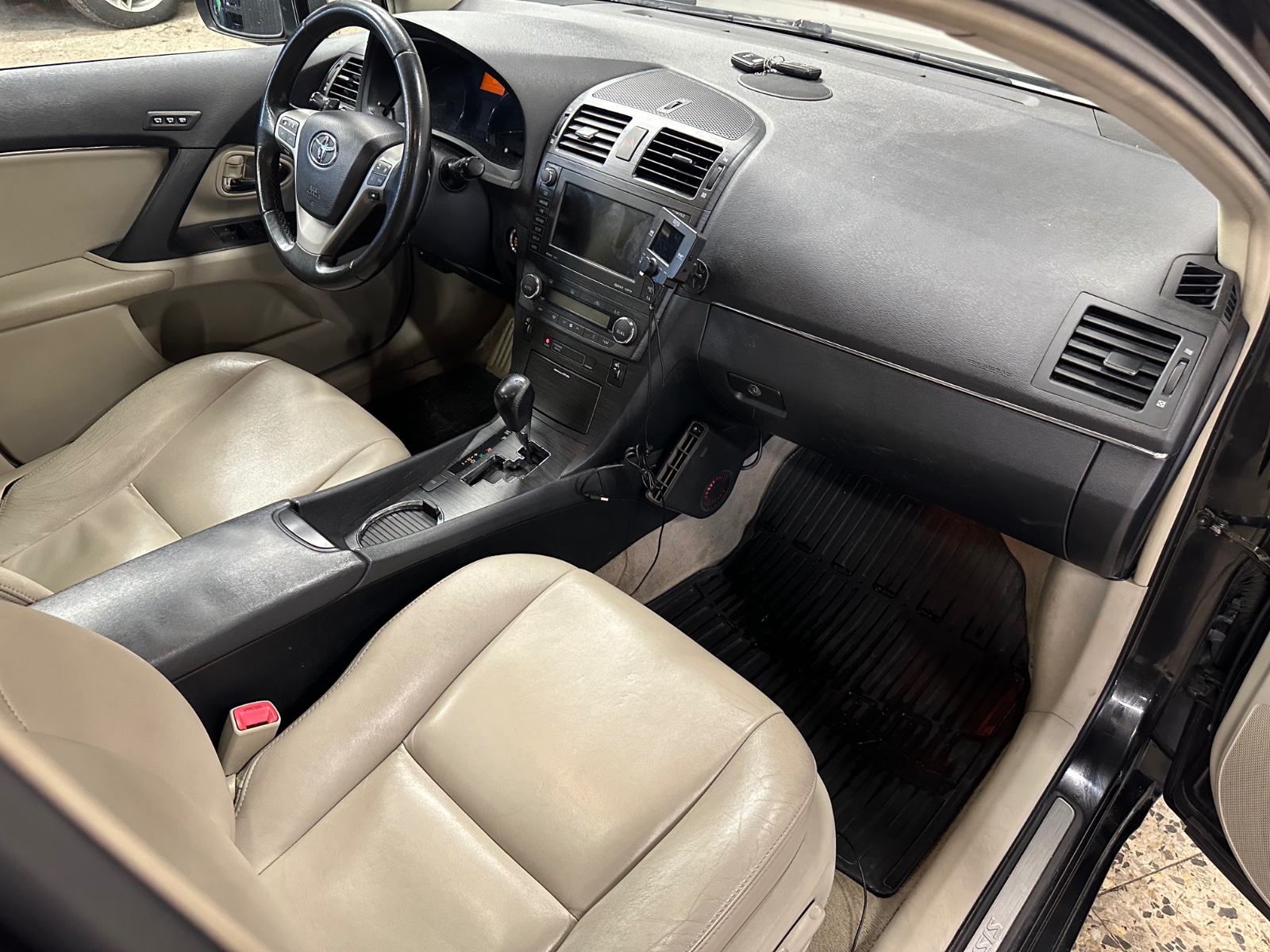 Hovedbilde av Toyota Avensis 2009