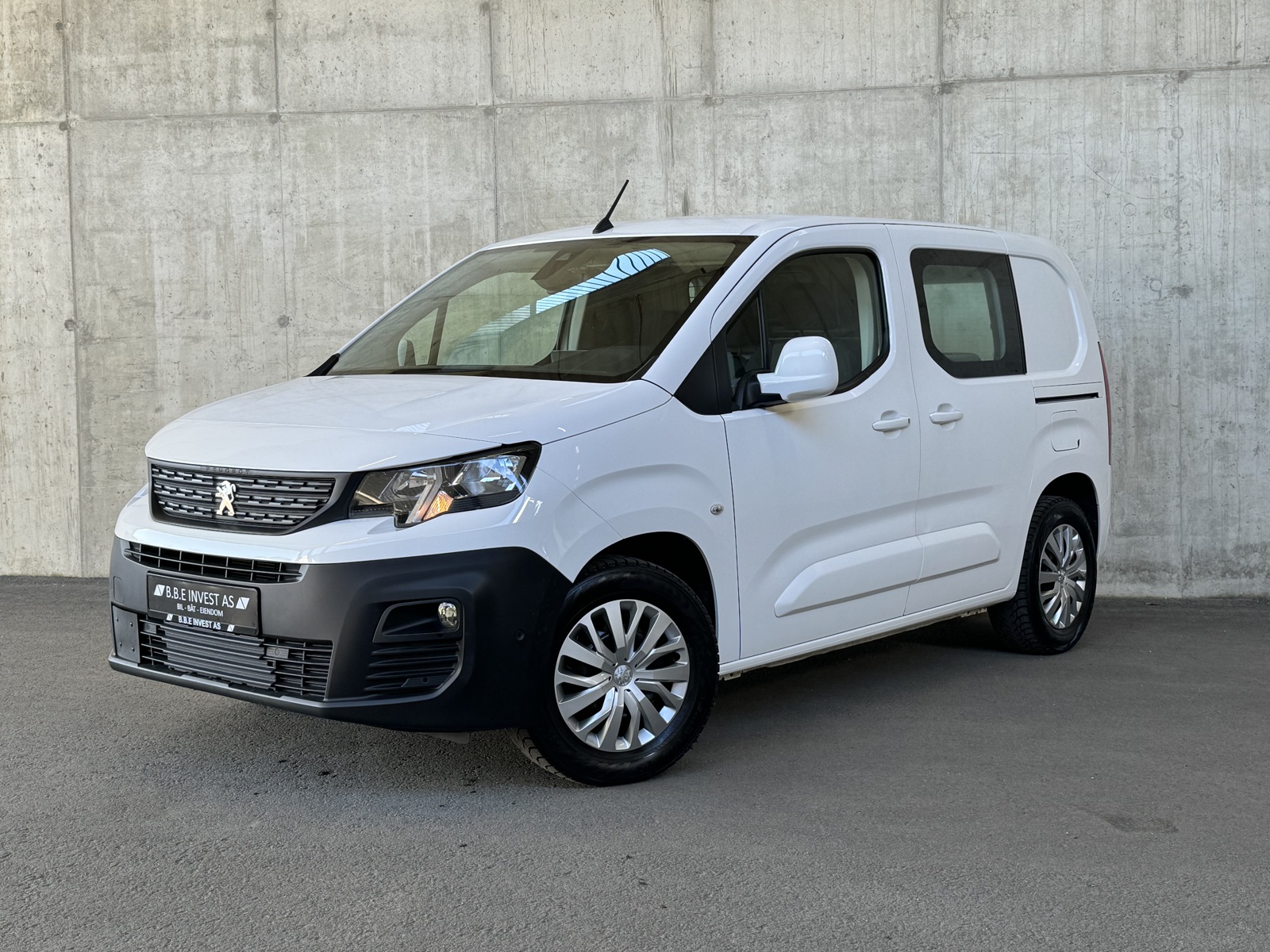 Bilde av 'Peugeot Partner 2020'